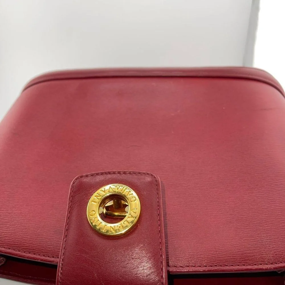 ❤️Valentino Garavani Red Leather Crossbody - Picture 4 of 9
